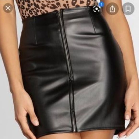 Aritzia Talula Faux Leather Skirt - Picture 3 of 6